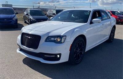 2021 Chrysler 300 S   - Photo 1 - Edmonton, AB T6E 6B3