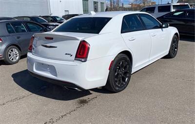 2021 Chrysler 300 S   - Photo 5 - Edmonton, AB T6E 6B3