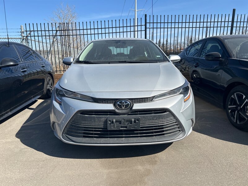 2023 Toyota Corolla LE - Photo 2 - Edmonton, AB T6E 6B3