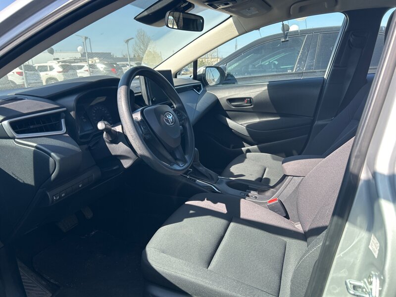 2023 Toyota Corolla LE - Photo 4 - Edmonton, AB T6E 6B3