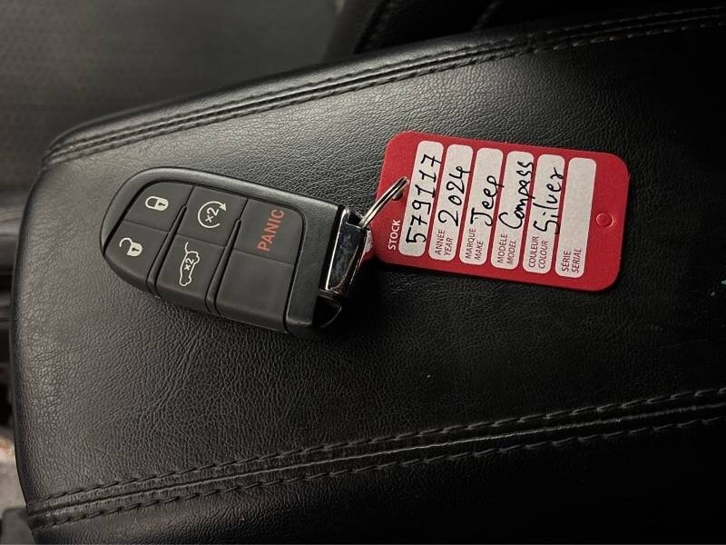 2024 Jeep Compass Trailhawk - Photo 14 - Edmonton, AB T6E 6B3