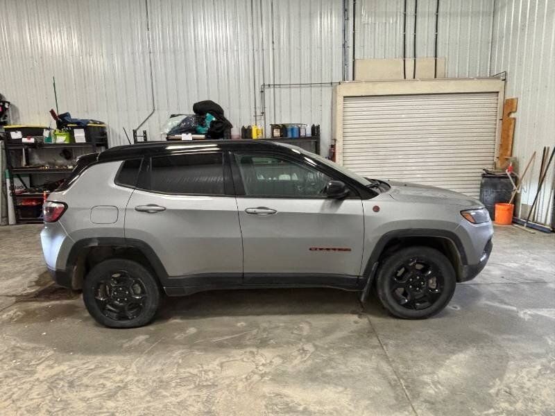2024 Jeep Compass Trailhawk - Photo 2 - Edmonton, AB T6E 6B3