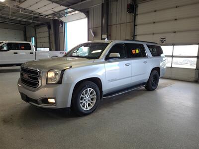 2018 GMC Yukon XL SLE   - Photo 1 - Edmonton, AB T6E 6B3