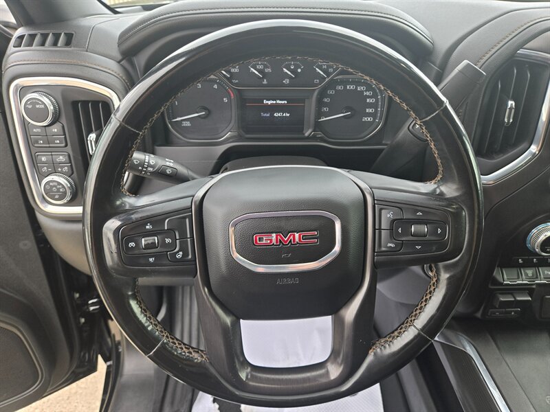 2023 GMC Sierra 3500HD AT4 - Photo 12 - Edmonton, AB T6E 6B3