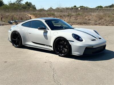 2022 Porsche 911 GT3  in Chalk 7-Speed PDK Transaxle Front Axle Lift Full Bucket Seats Carbon Ceramic Center Lock - Photo 84 - Tarzana, CA 91356