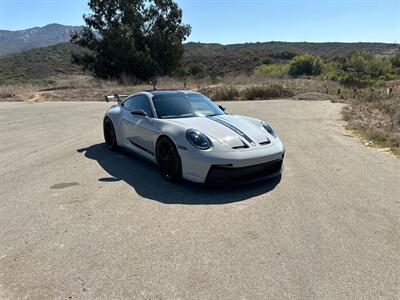 2022 Porsche 911 GT3  in Chalk 7-Speed PDK Transaxle Front Axle Lift Full Bucket Seats Carbon Ceramic Center Lock - Photo 91 - Tarzana, CA 91356