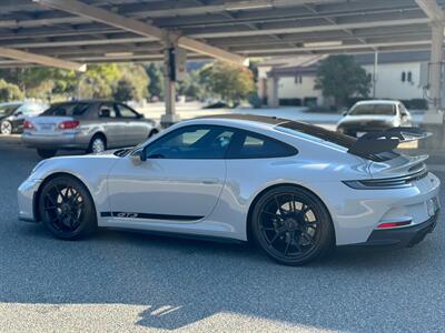 2022 Porsche 911 GT3  in Chalk 7-Speed PDK Transaxle Front Axle Lift Full Bucket Seats Carbon Ceramic Center Lock - Photo 15 - Tarzana, CA 91356