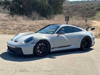 2022 Porsche 911 GT3  in Chalk 7-Speed PDK Transaxle Front Axle Lift Full Bucket Seats Carbon Ceramic Center Lock - Photo 75 - Tarzana, CA 91356