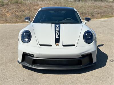 2022 Porsche 911 GT3  in Chalk 7-Speed PDK Transaxle Front Axle Lift Full Bucket Seats Carbon Ceramic Center Lock - Photo 33 - Tarzana, CA 91356