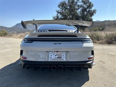 2022 Porsche 911 GT3  in Chalk 7-Speed PDK Transaxle Front Axle Lift Full Bucket Seats Carbon Ceramic Center Lock - Photo 20 - Tarzana, CA 91356