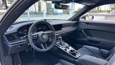 2022 Porsche 911 GT3  in Chalk Full PPF 7-Speed PDK Transaxle Front Axle Lift Full Bucket Seats Carbon Ceramic Center Lock - Photo 42 - Tarzana, CA 91356