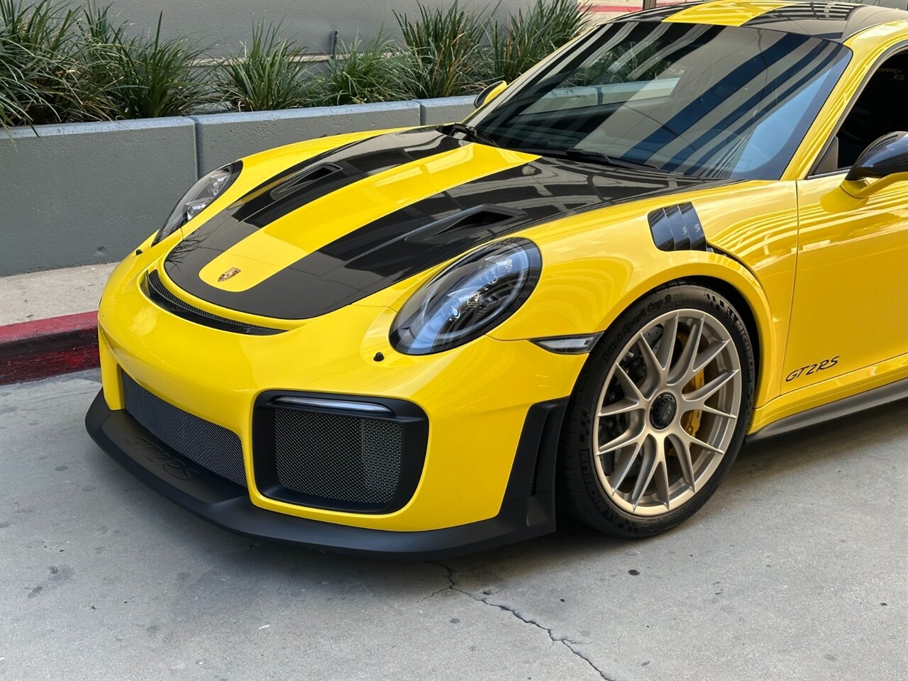 2018 Porsche 911 GT2 RS  Weissach Package - Photo 1 - Tarzana, CA 91356