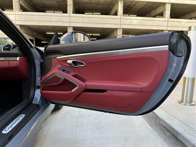 2024 Porsche 718 Cayman GTS 4.0 6-Speed Manual Transmission   - Photo 45 - Tarzana, CA 91356