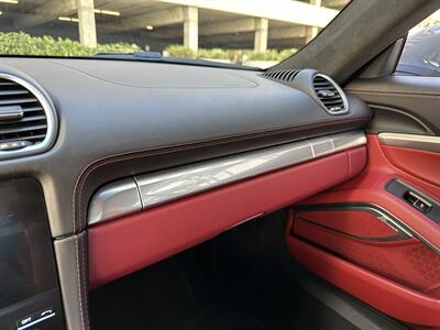 2024 Porsche 718 Cayman GTS 4.0 6-Speed Manual Transmission   - Photo 54 - Tarzana, CA 91356