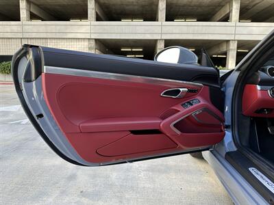 2024 Porsche 718 Cayman GTS 4.0 6-Speed Manual Transmission   - Photo 47 - Tarzana, CA 91356