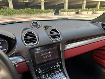 2024 Porsche 718 Cayman GTS 4.0 6-Speed Manual Transmission   - Photo 59 - Tarzana, CA 91356