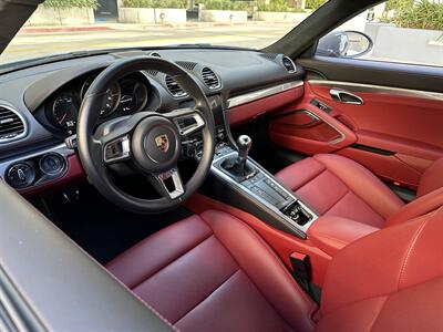 2024 Porsche 718 Cayman GTS 4.0 6-Speed Manual Transmission   - Photo 37 - Tarzana, CA 91356