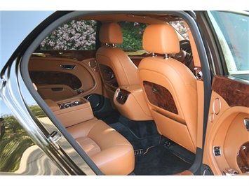 2013 Bentley Mulsanne   - Photo 17 - Tarzana, CA 91356