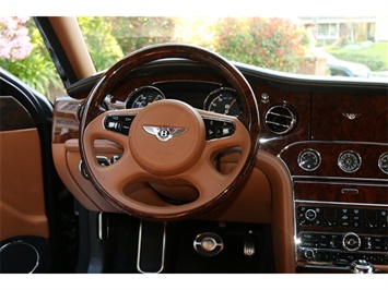 2013 Bentley Mulsanne   - Photo 36 - Tarzana, CA 91356