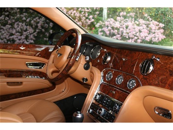 2013 Bentley Mulsanne   - Photo 24 - Tarzana, CA 91356