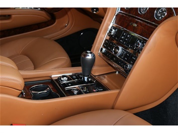 2013 Bentley Mulsanne   - Photo 23 - Tarzana, CA 91356