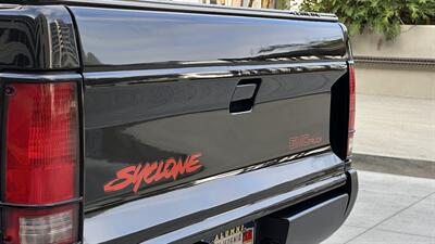 1991 GMC Syclone   - Photo 35 - Tarzana, CA 91356