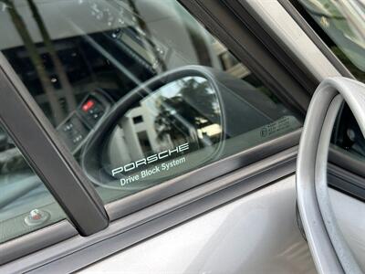 1998 Porsche 911 Carrera Cabriolet  6-Speed Manual Transmission - Photo 37 - Tarzana, CA 91356