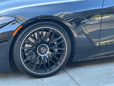 2025 Mercedes-Benz AMG GT 63 S E Performance   - Photo 10 - Tarzana, CA 91356