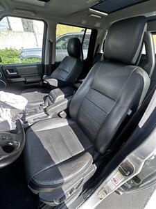 2006 Land Rover LR3 HSE   - Photo 13 - Tarzana, CA 91356