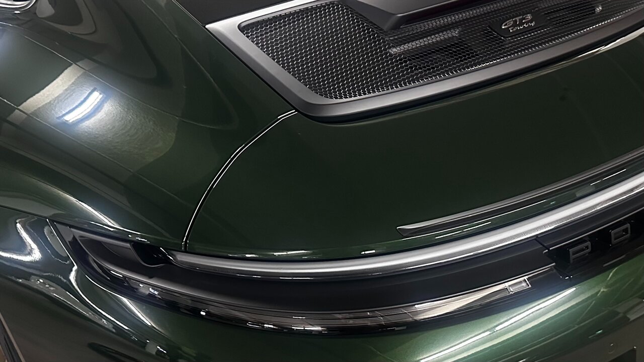 2026 Porsche 911 GT3 Touring  Front Axle Lift Sofa Exclusive Carbon Ceramic Brakes - Photo 1 - Tarzana, CA 91356