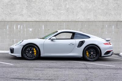 2018 Porsche 911 Turbo S  in Chalk on Black Leather Interior - Photo 4 - Tarzana, CA 91356