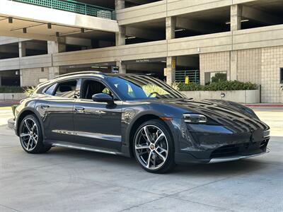 2021 Porsche Taycan 4 Cross Turismo   - Photo 33 - Tarzana, CA 91356