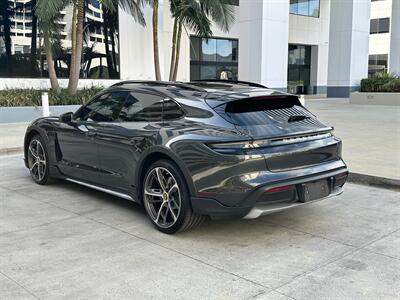 2021 Porsche Taycan 4 Cross Turismo   - Photo 47 - Tarzana, CA 91356