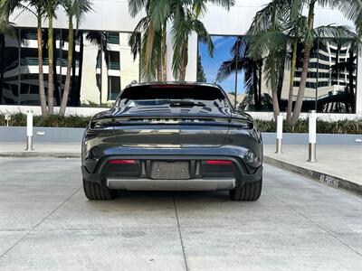 2021 Porsche Taycan 4 Cross Turismo   - Photo 49 - Tarzana, CA 91356