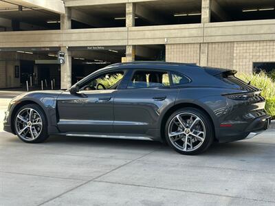 2021 Porsche Taycan 4 Cross Turismo   - Photo 25 - Tarzana, CA 91356