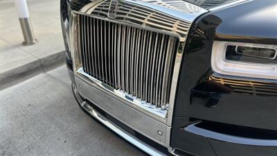 2021 Rolls-Royce Phantom Black on Black   - Photo 8 - Tarzana, CA 91356