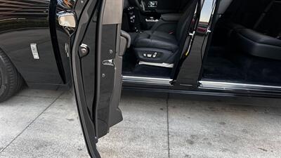 2021 Rolls-Royce Phantom Black on Black   - Photo 31 - Tarzana, CA 91356