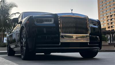 2021 Rolls-Royce Phantom Black on Black   - Photo 3 - Tarzana, CA 91356
