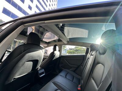 2022 Tesla Model 3 Long Range   - Photo 60 - Tarzana, CA 91356