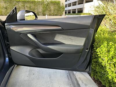 2022 Tesla Model 3 Long Range   - Photo 100 - Tarzana, CA 91356