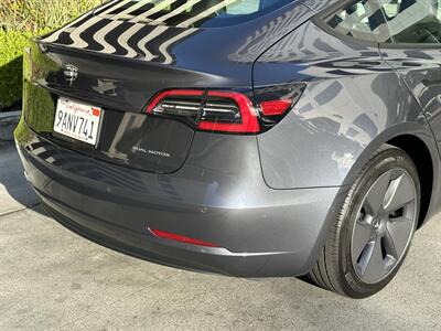 2022 Tesla Model 3 Long Range   - Photo 35 - Tarzana, CA 91356