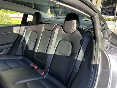 2022 Tesla Model 3 Long Range   - Photo 106 - Tarzana, CA 91356
