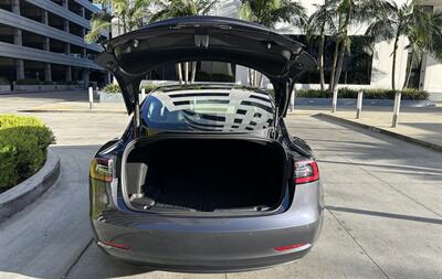 2022 Tesla Model 3 Long Range   - Photo 24 - Tarzana, CA 91356