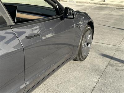 2022 Tesla Model 3 Long Range   - Photo 33 - Tarzana, CA 91356