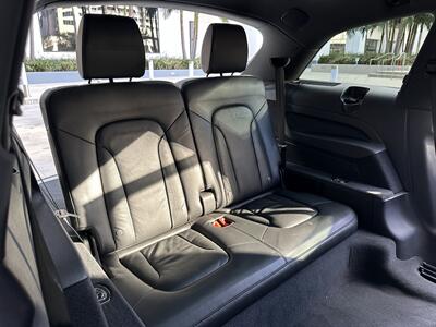 2013 Audi Q7 3.0T quattro S line Prestige - Photo 57 - Tarzana, CA 91356