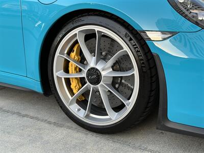 2018 Porsche 911 GT3 Carbon Ceramic Brakes Buckets Front Axle Lift - Photo 21 - Tarzana, CA 91356