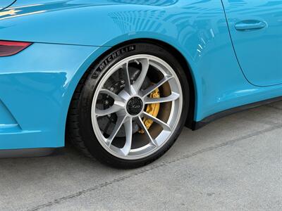 2018 Porsche 911 GT3 Carbon Ceramic Brakes Buckets Front Axle Lift - Photo 22 - Tarzana, CA 91356
