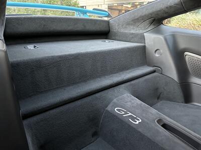 2018 Porsche 911 GT3 Carbon Ceramic Brakes Buckets Front Axle Lift - Photo 54 - Tarzana, CA 91356