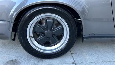 1986 Porsche 911 Carrera  in Meteor Gray Metallic and Black All-Leather Interior California Car - Photo 99 - Tarzana, CA 91356