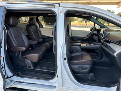 2021 Toyota Sienna Platinum 7-Passenger Hybrid AWD  Wind Chill Pearl on Noble Brown - Photo 35 - Tarzana, CA 91356